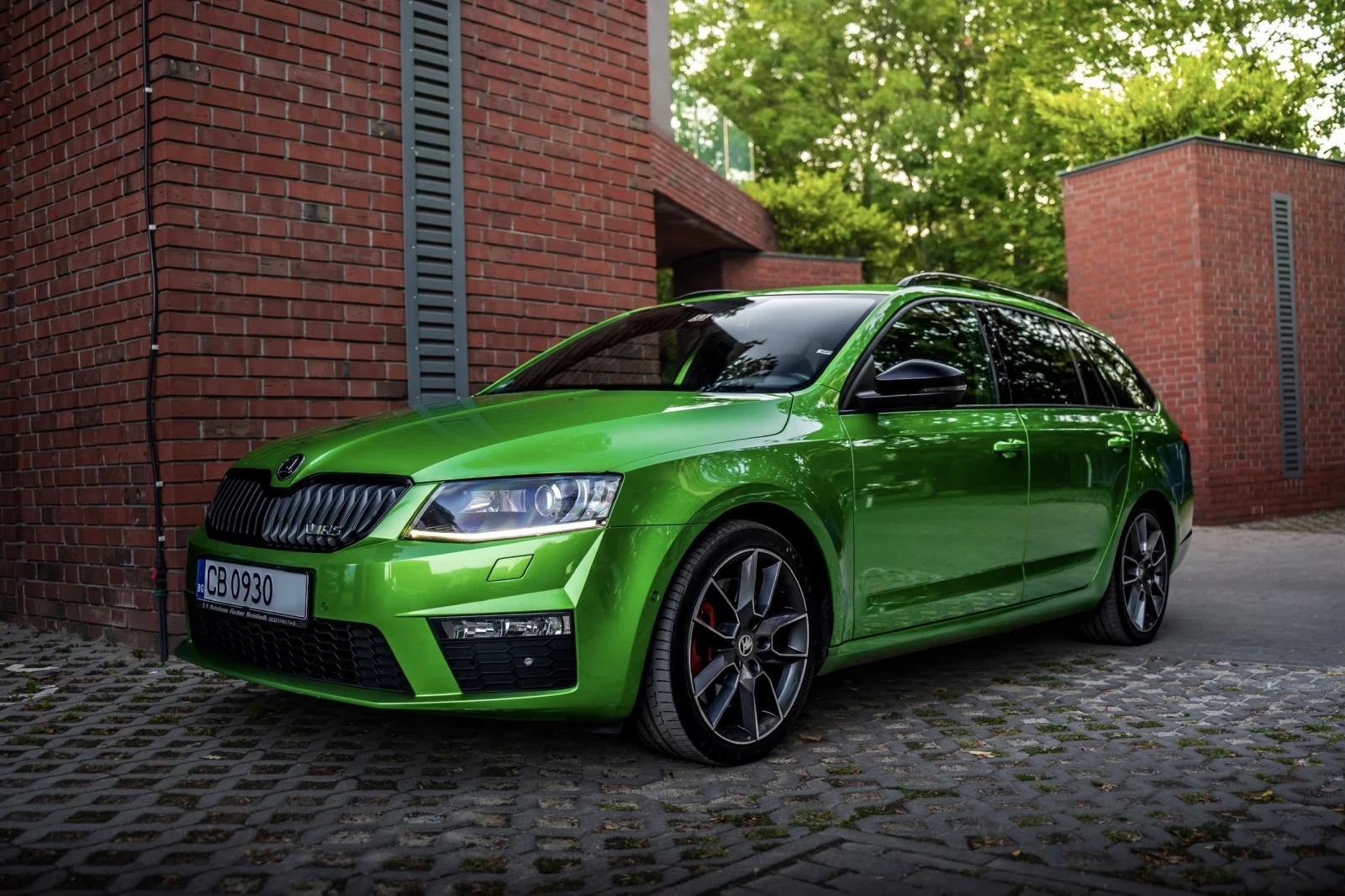 Skoda Octavia vRS 2.0TDI, снимка 2 - Автомобили и джипове - 55874951