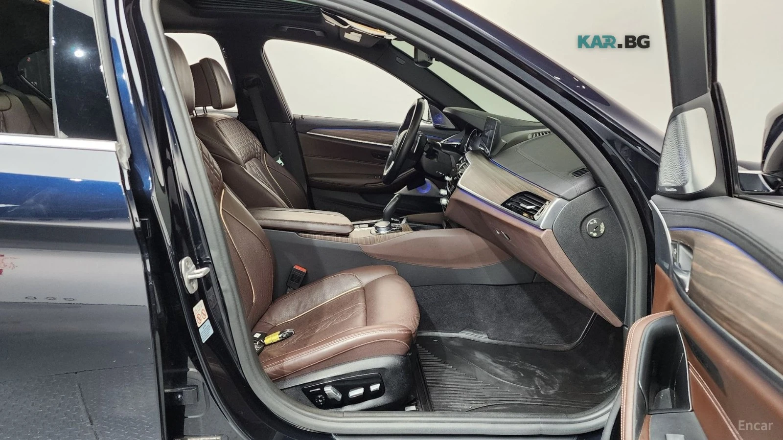 BMW 530 M-SPORT* Bowers&Wilkins* 360* HUD* PANO* FULL* , снимка 10 - Автомобили и джипове - 56165682