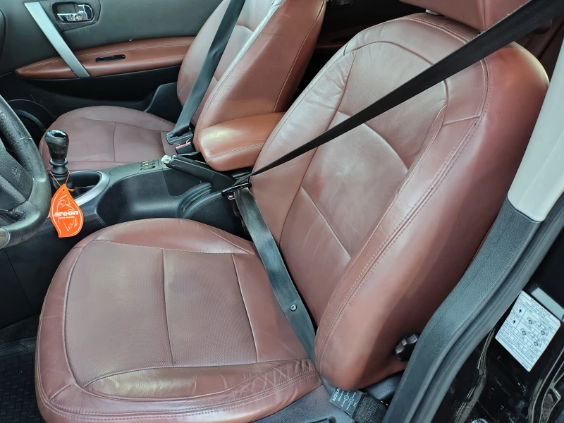 Nissan Qashqai Панорама , снимка 12 - Автомобили и джипове - 52569792