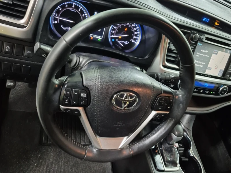 Toyota Highlander XLE* Шибидах* Подгрев* Задна камера* , снимка 10 - Автомобили и джипове - 53417545