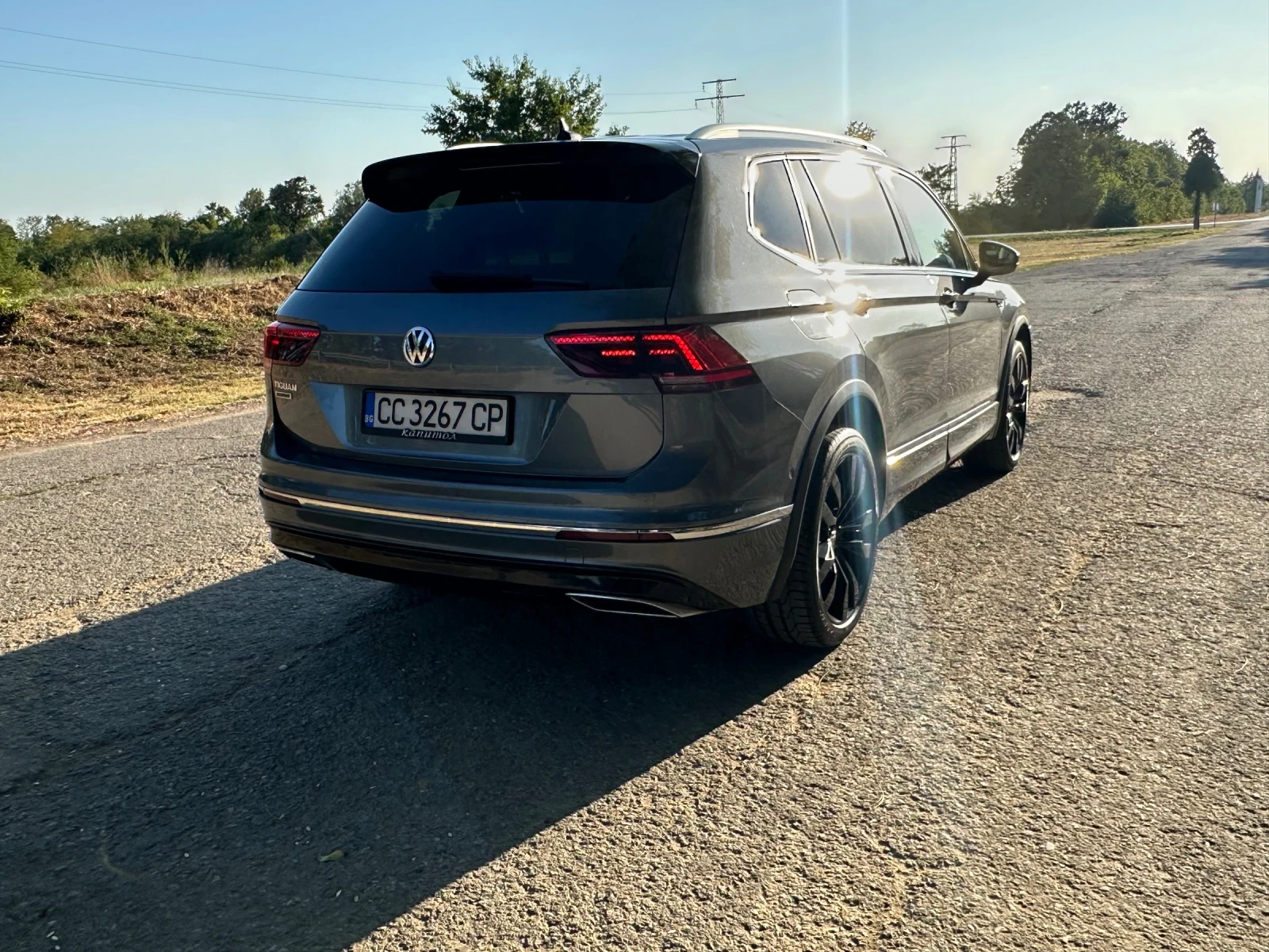 VW Tiguan Allspace R-Line - изображение 5