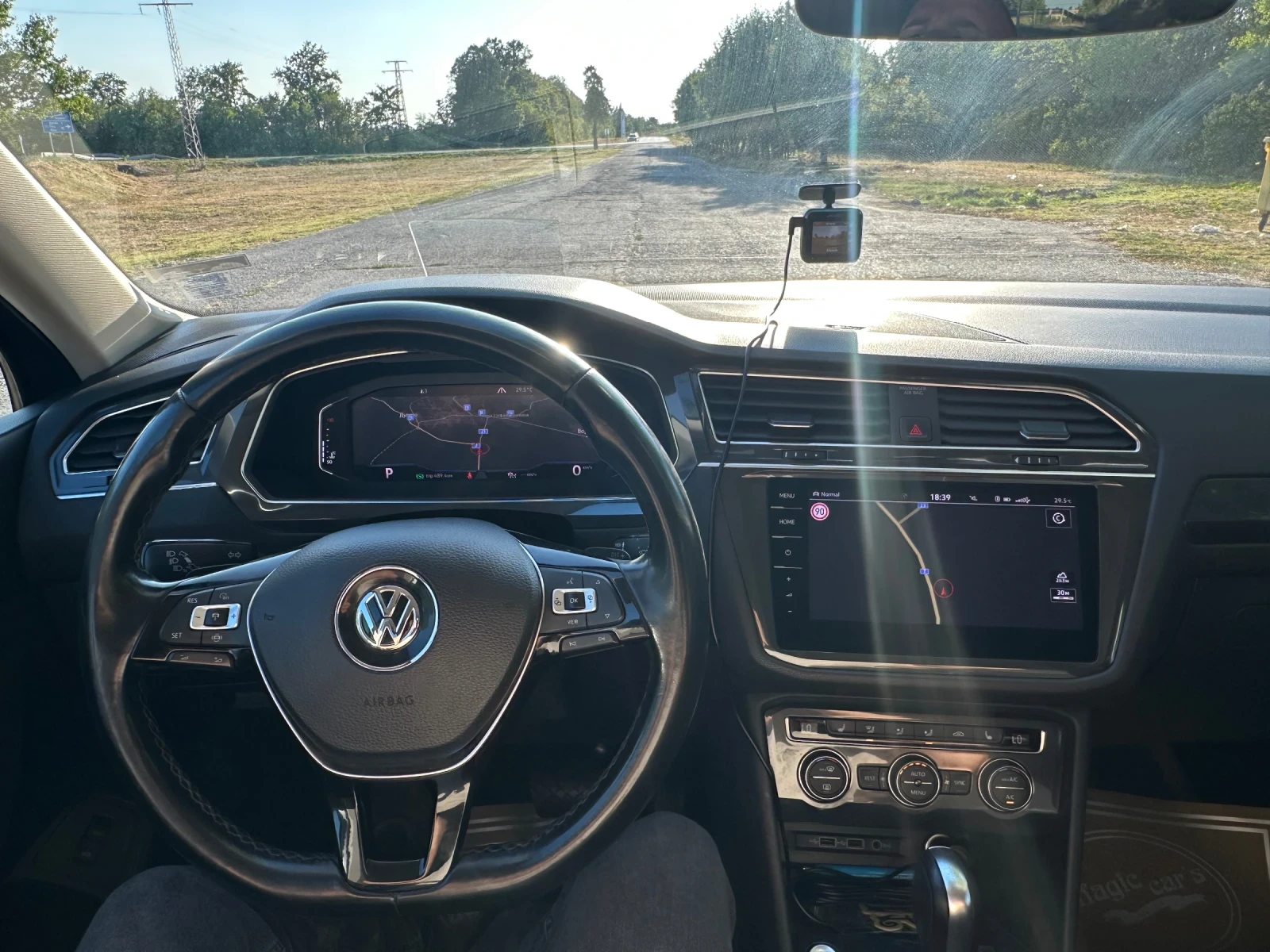 VW Tiguan Allspace R-Line - изображение 7