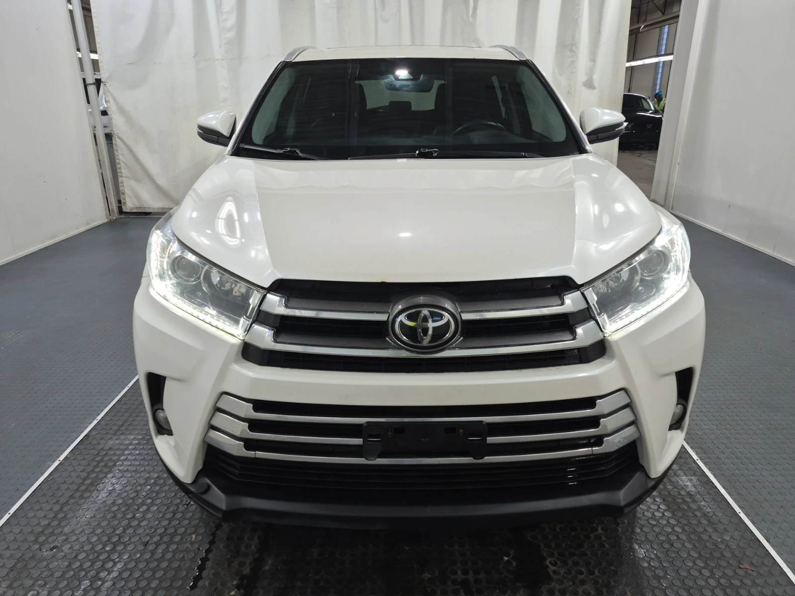 Toyota Highlander XLE* Шибидах* Подгрев* Задна камера*  - изображение 6