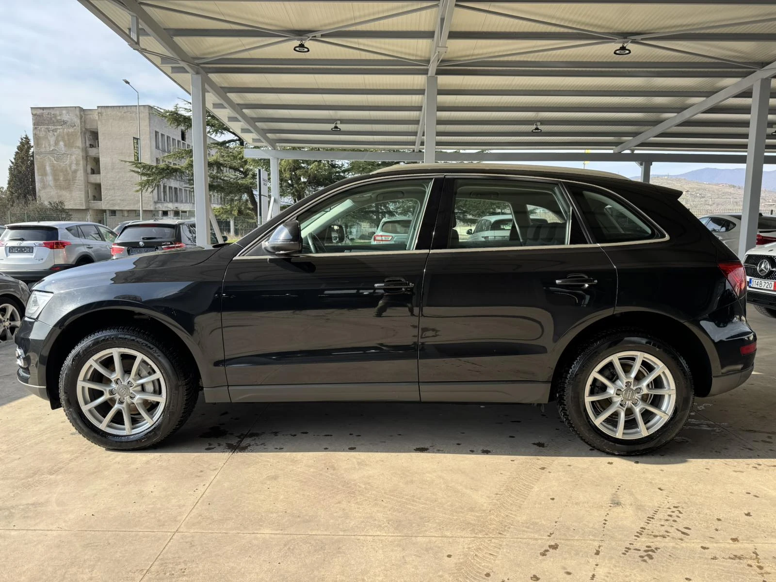 Audi Q5 2.0TDI* 177ps* quattro* LED* ����* ������ | Mobile.bg � ����������� 2