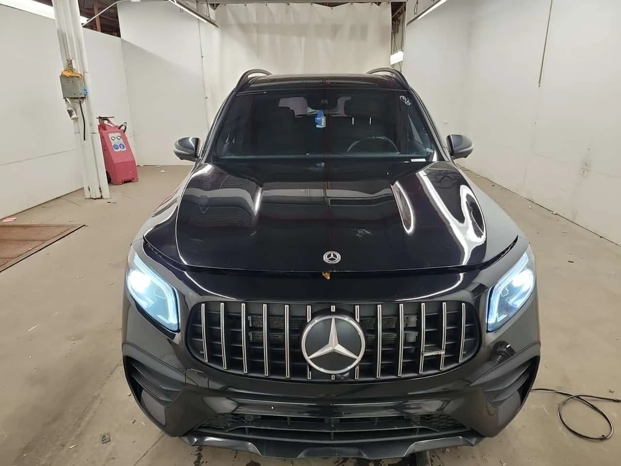 Mercedes-Benz GLB35AMG | ОТ ГЛАВНО ПРЕДСТАВИТЕЛСТВО| DISTR| 360| PANO, снимка 2 - Автомобили и джипове - 54460271