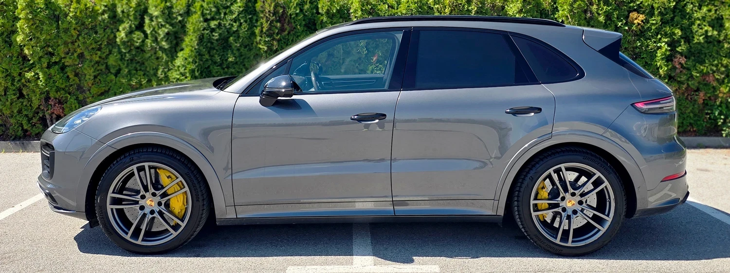 Porsche Cayenne Turbo * Carbon * SportChrono * Лизинг, снимка 2 - Автомобили и джипове - 55331081
