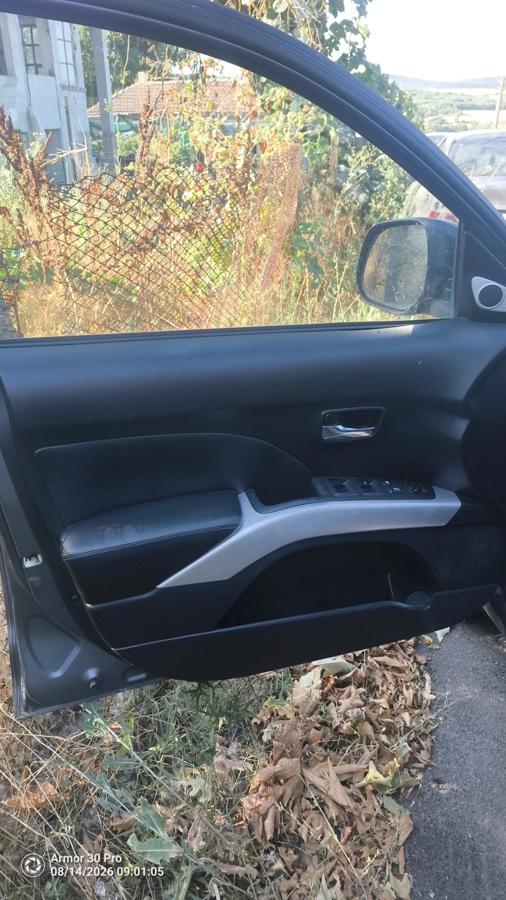 Mitsubishi Outlander, снимка 10 - Автомобили и джипове - 55660005
