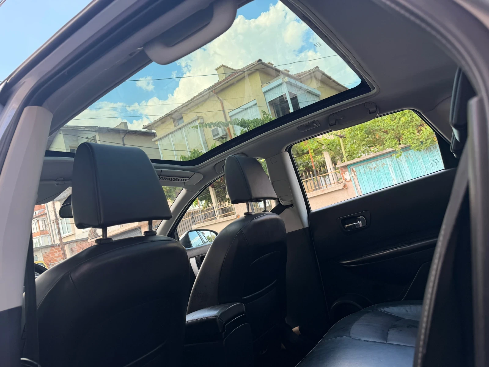 Nissan Qashqai, снимка 7 - Автомобили и джипове - 56285549