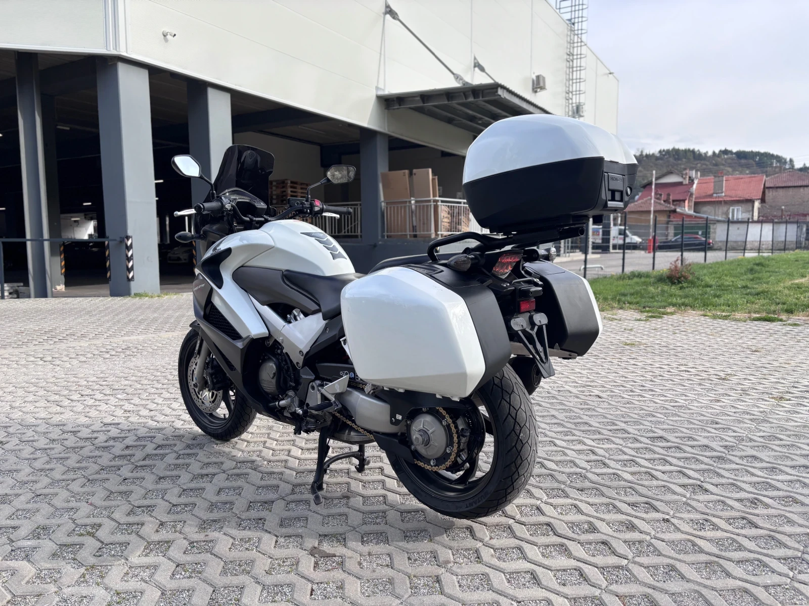 Honda Crossrunner VFR800X* 3 куфара* ABS* Подаръци в описанието* , снимка 3 - Мотоциклети и мототехника - 54160122