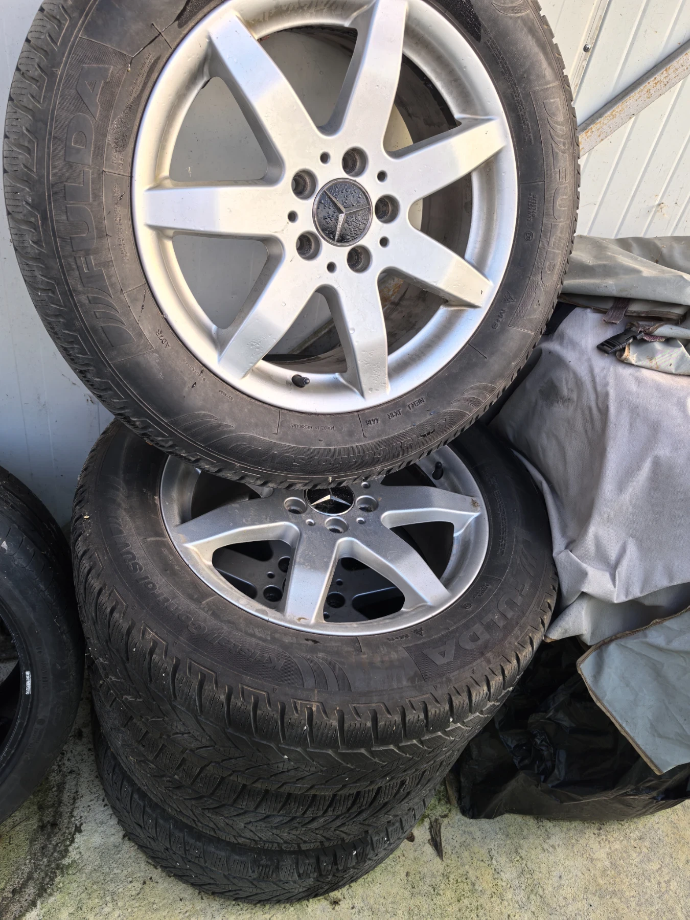    235/60R17  Mercedes-Benz GLK | Mobile.bg   1