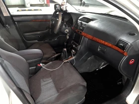 Toyota Avensis Toyota Avensis 2.0i, снимка 8