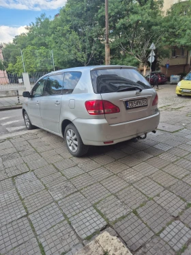 Toyota Avensis verso 2.0 BENZIN | Mobile.bg    2