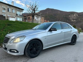 Mercedes-Benz E 220, снимка 1