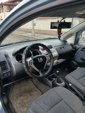 Honda Jazz 1 .4 , 90 �.�. | Mobile.bg � ����� ������ 4