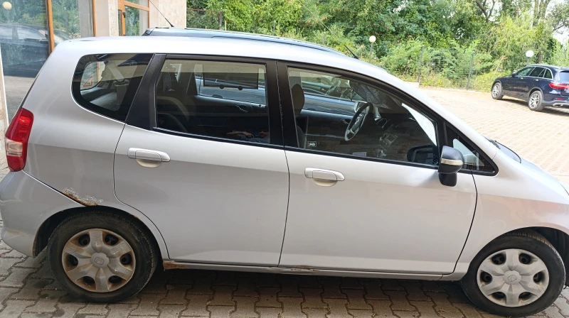 Honda Jazz, снимка 2 - Автомобили и джипове - 47966778