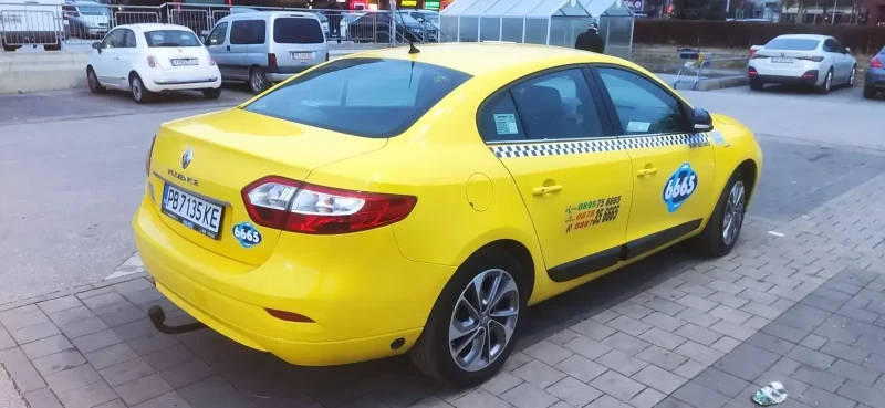 Renault Fluence 1, 6 ГАЗ Промо, снимка 5 - Автомобили и джипове - 48551129