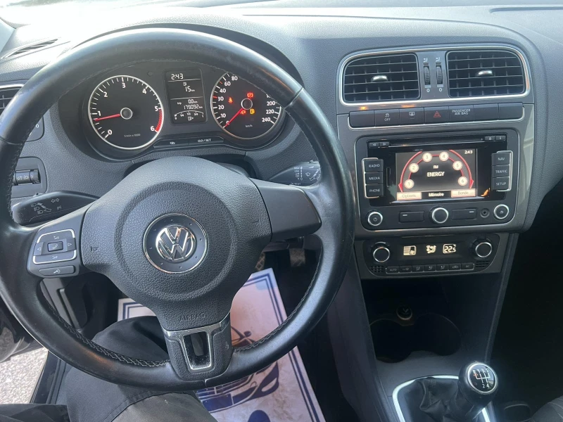 VW Polo 1.6TDI Highline Navi, снимка 11 - Автомобили и джипове - 48867565