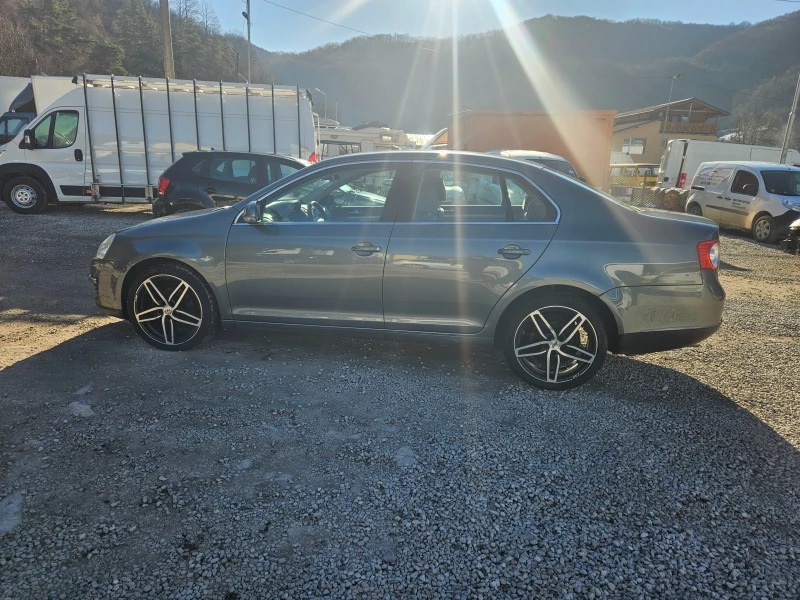 VW Jetta 1.4bz, снимка 2 - Автомобили и джипове - 48869754