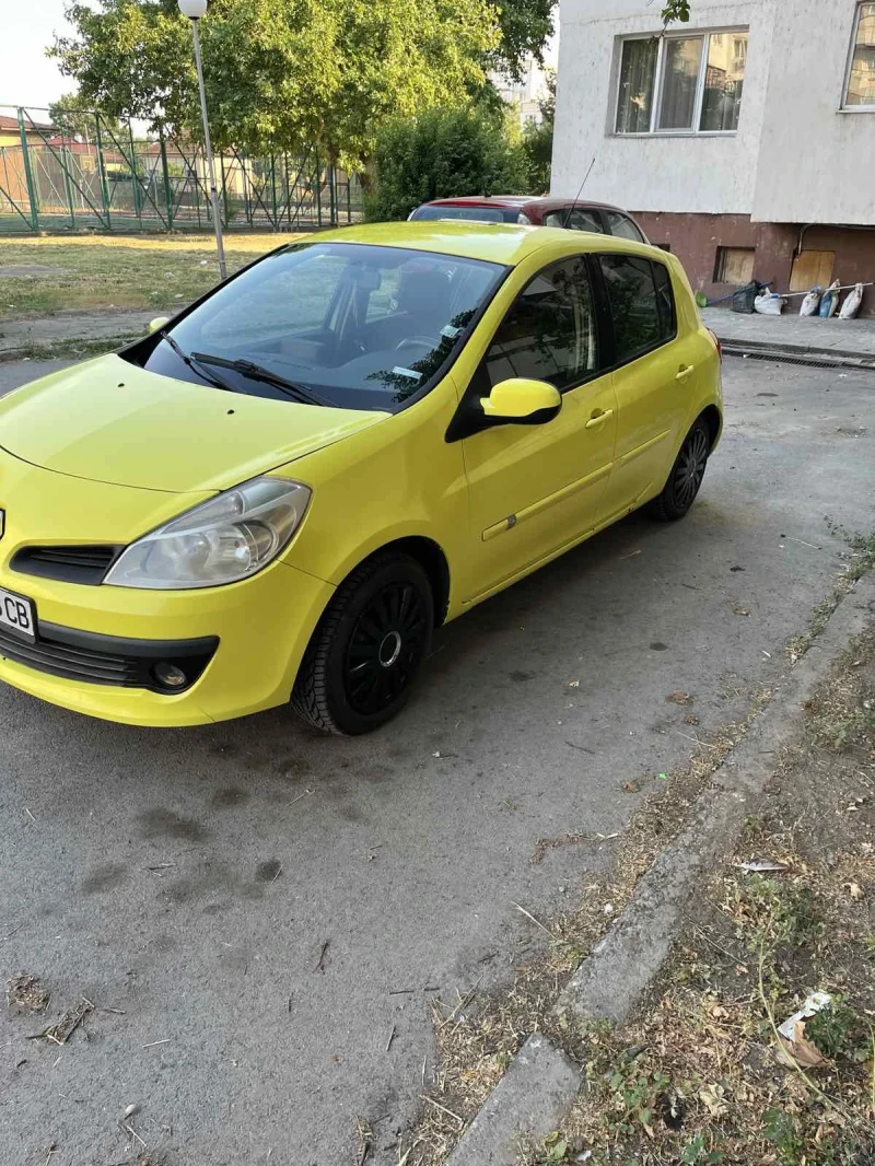 Renault Clio, снимка 3 - Автомобили и джипове - 52883794