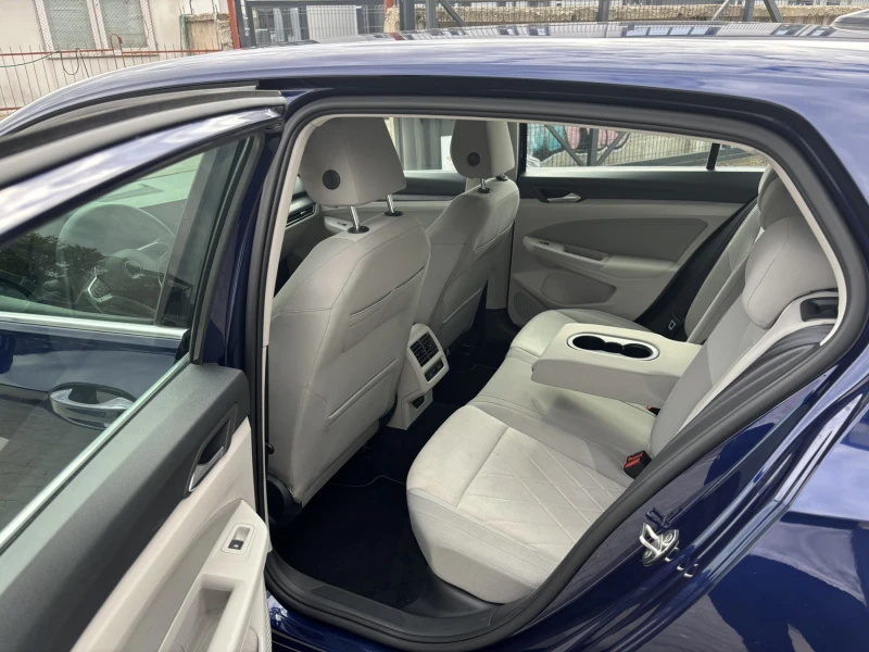 VW Golf 2.0 TDI STYLE , снимка 12 - Автомобили и джипове - 51879840