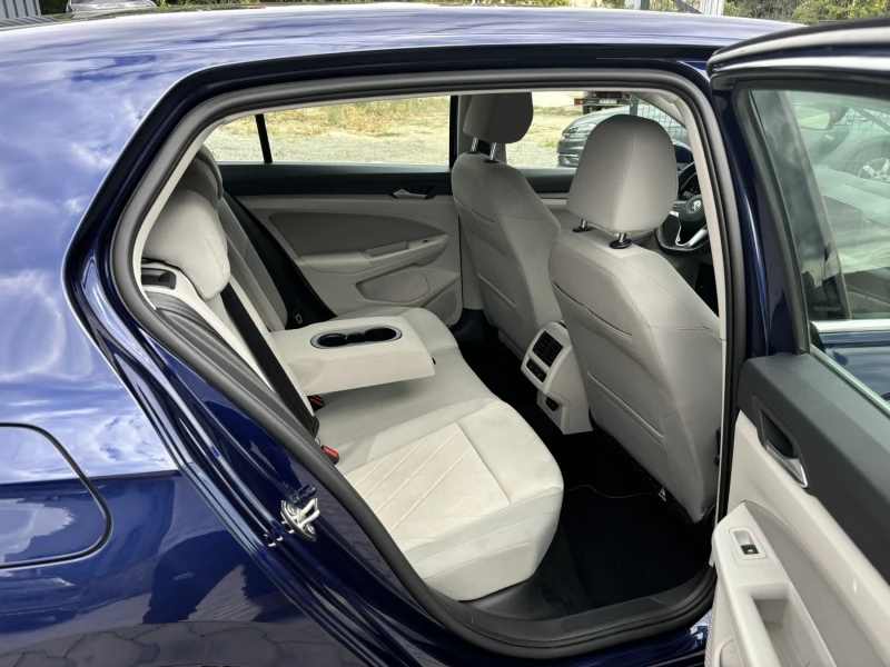 VW Golf 2.0 TDI STYLE , снимка 11 - Автомобили и джипове - 51879840