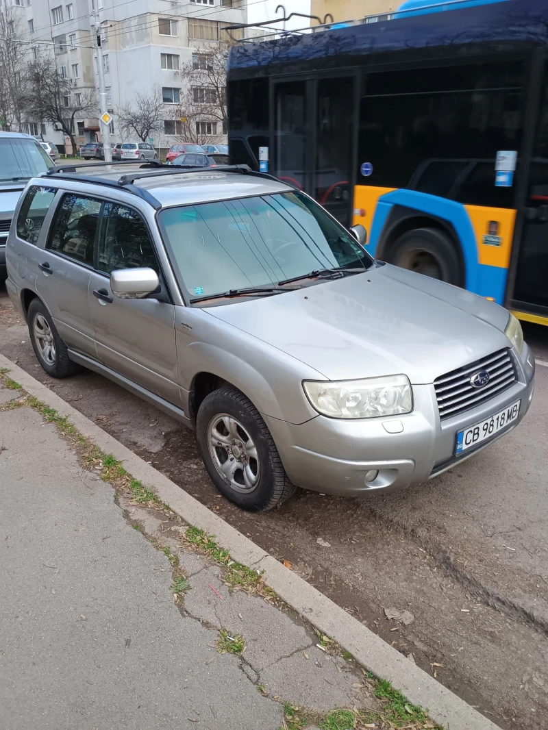 Subaru Forester SG, снимка 4 - Автомобили и джипове - 52655873