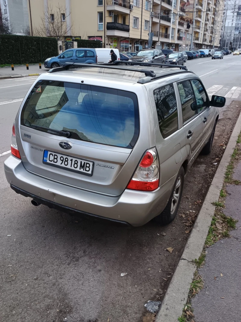 Subaru Forester SG, снимка 3 - Автомобили и джипове - 52655873