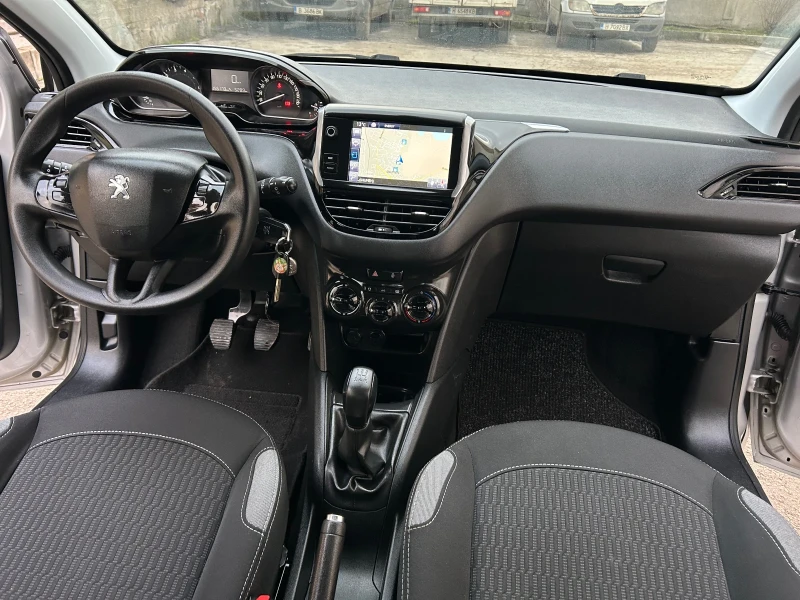 Peugeot 208 1.2i FULL LED НАВИ ЕВРО 6, снимка 9 - Автомобили и джипове - 53236837