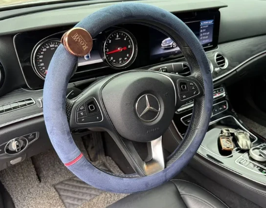 Mercedes-Benz E 220 Avantgarde - изображение 8