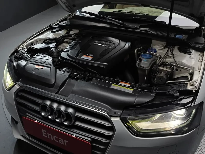 Audi A4 2.0 TDI Quattro, снимка 6 - Автомобили и джипове - 54143258