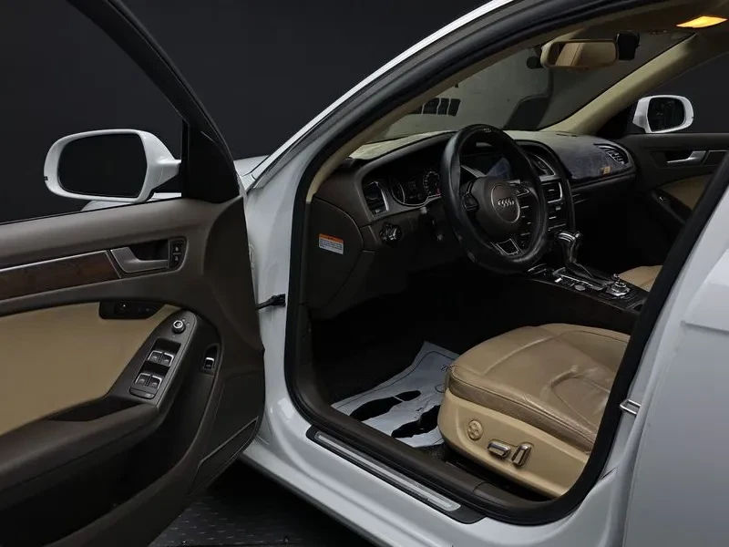 Audi A4 2.0 TDI Quattro, снимка 10 - Автомобили и джипове - 54143258