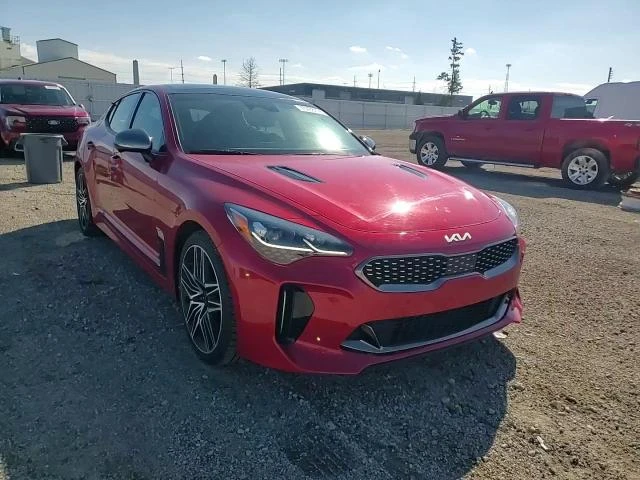 Kia Stinger 3.3l Gt2, снимка 13 - Автомобили и джипове - 54430235