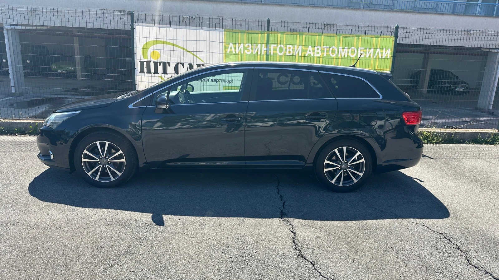 Toyota Avensis SW 2.0 D4D Luxury - изображение 4