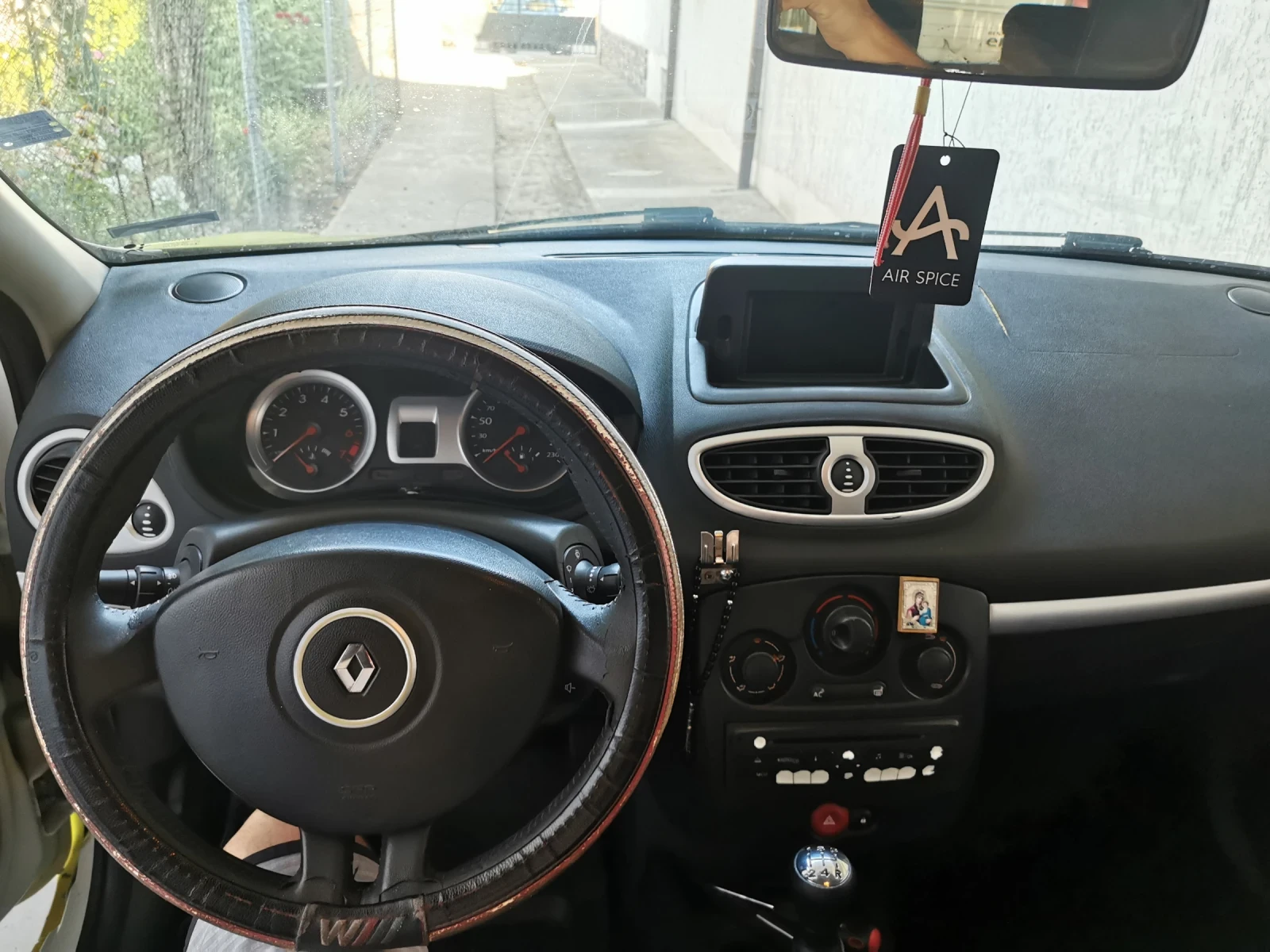 Renault Clio | Mobile.bg — изображение 11