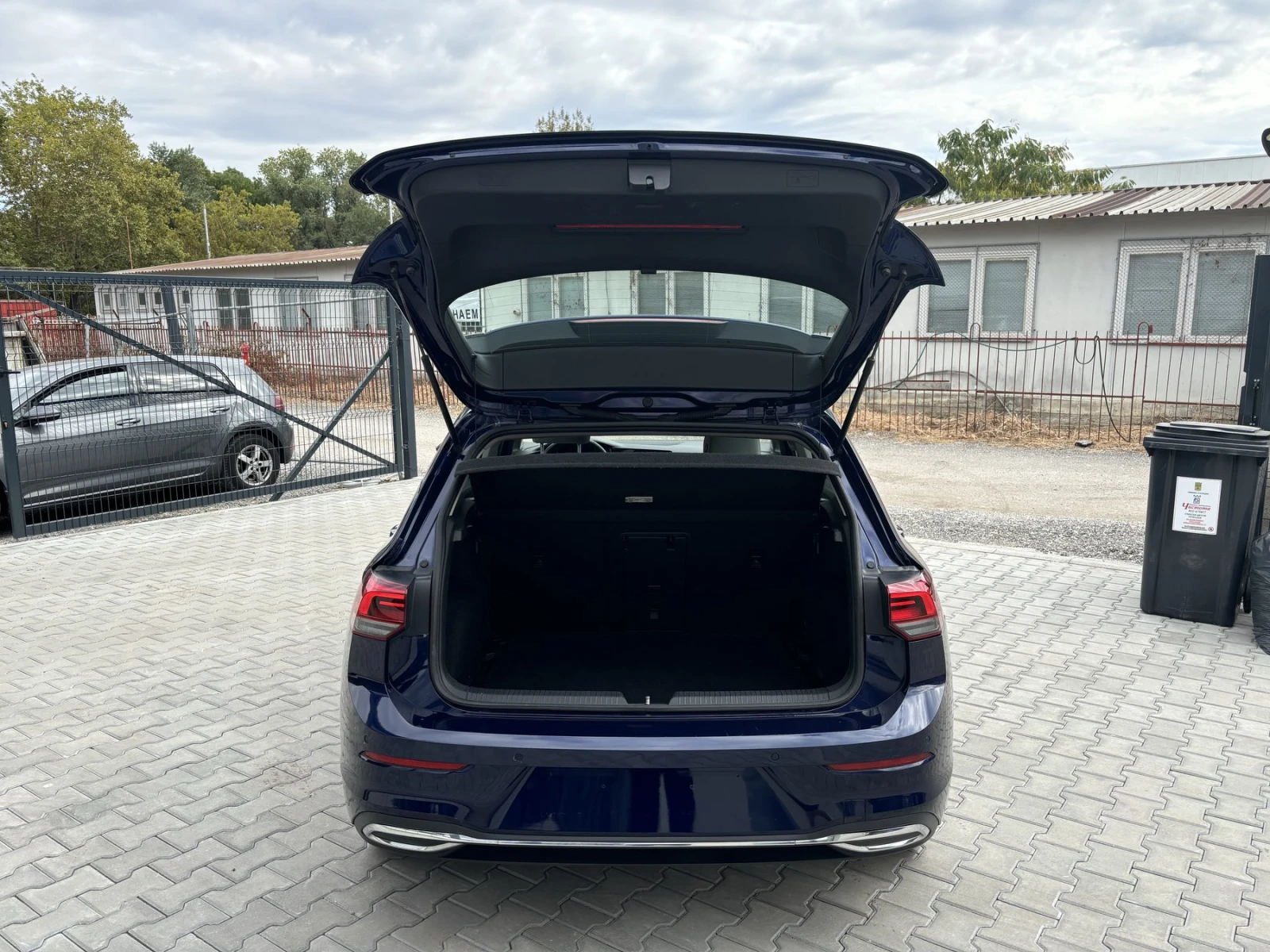 VW Golf 2.0 TDI STYLE  | Mobile.bg — изображение 13