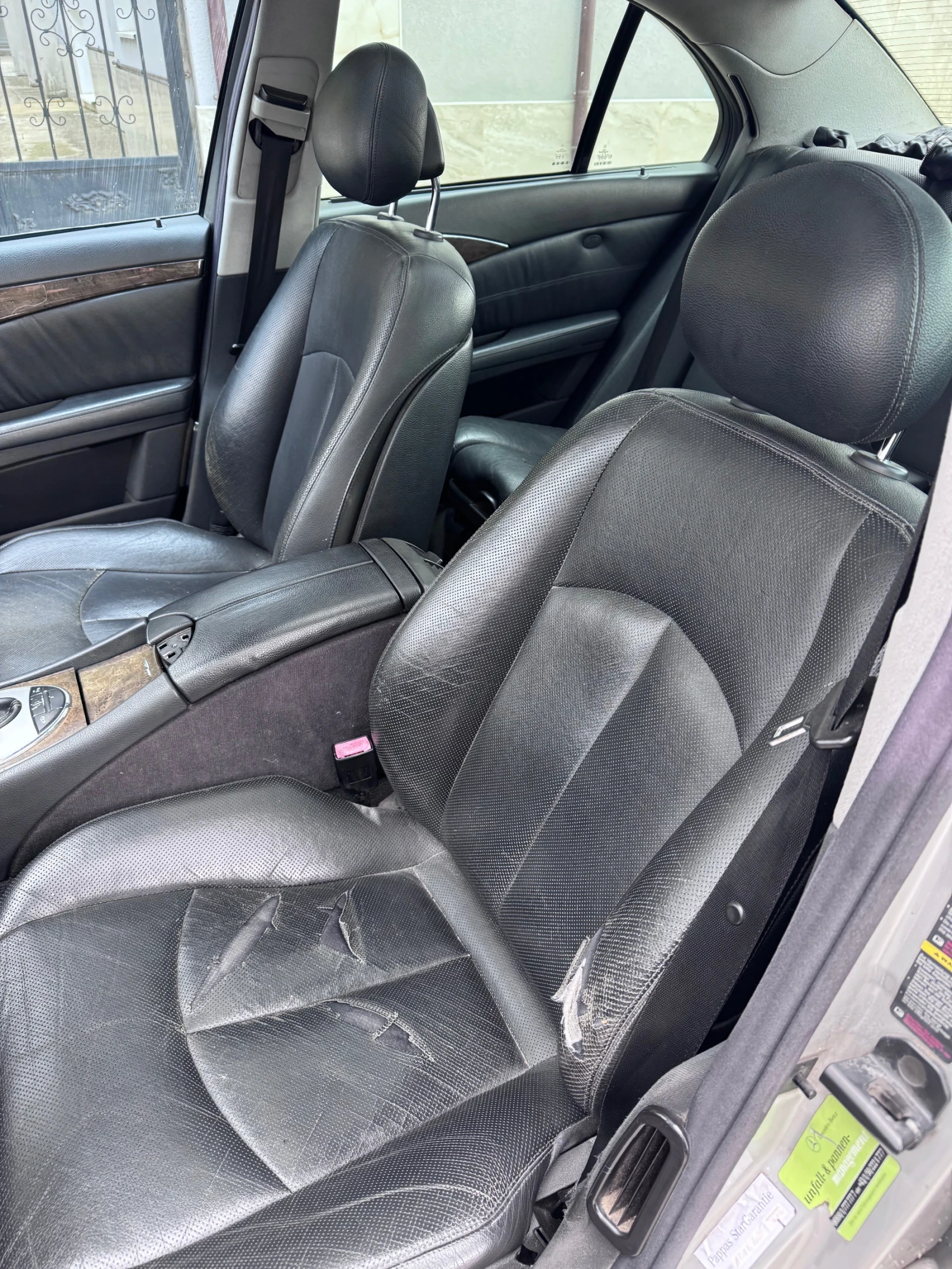 Mercedes-Benz E 320  - изображение 6