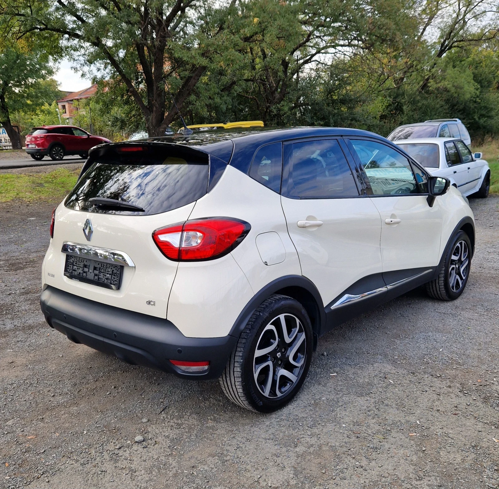 Renault Captur 1.5DCI FULL - изображение 6