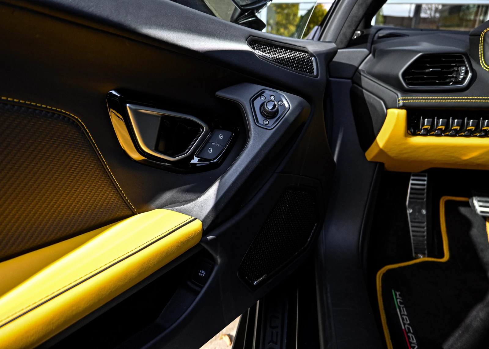 Lamborghini Huracan EVO* Grigio Lynx (Dark Grey) MET | Mobile.bg   11