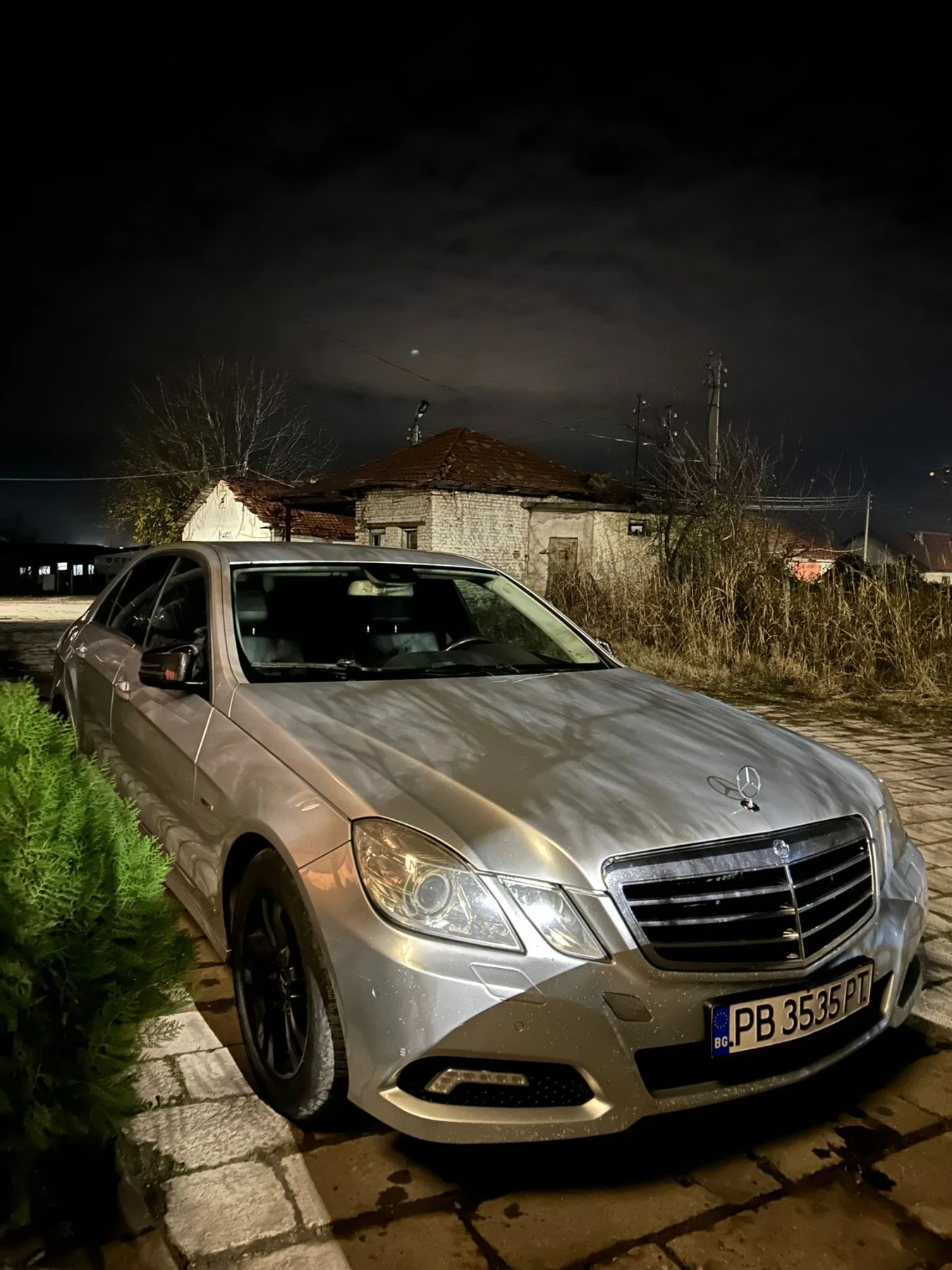 Mercedes-Benz E 220  - изображение 3