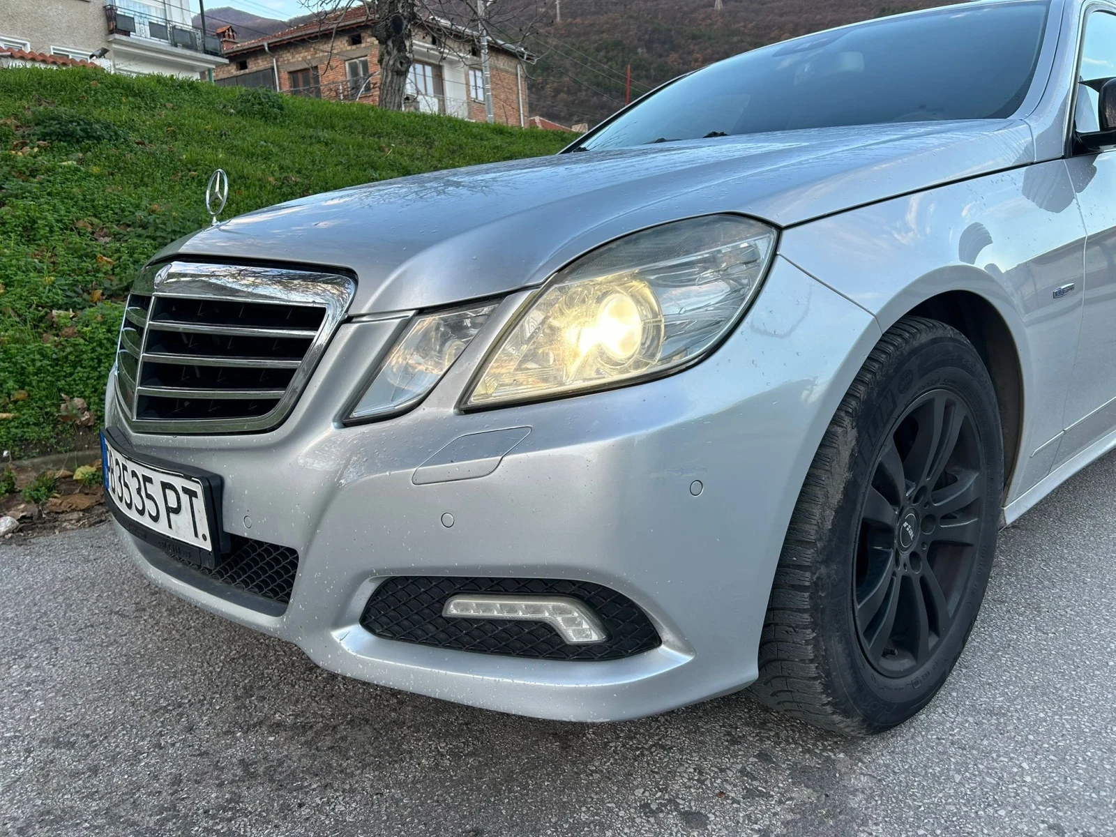 Mercedes-Benz E 220  - изображение 4