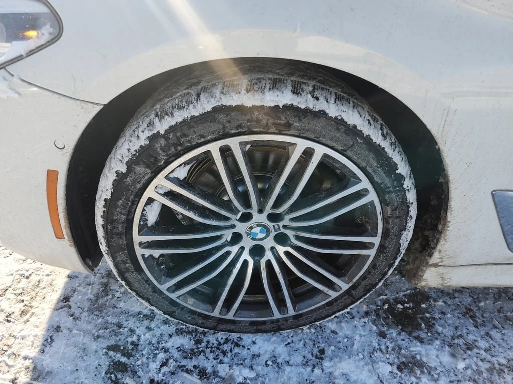 BMW 530 * 530I XDRIVE * CARFAX * ЦЕНА ДО БГ - изображение 6