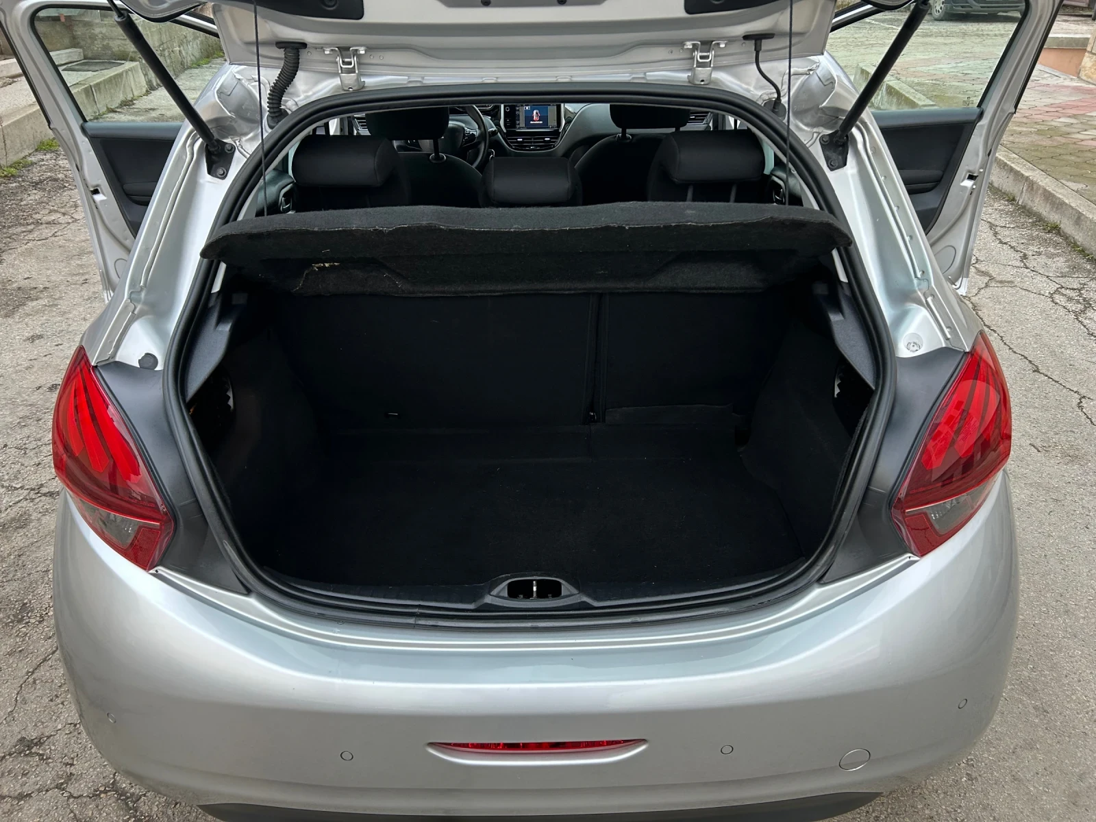 Peugeot 208 1.2i FULL LED ���� ���� 6 | Mobile.bg � ����������� 12