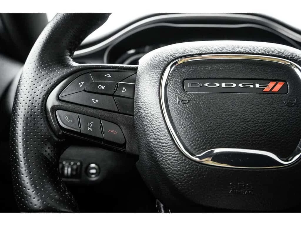 Dodge Challenger * Scat Pack Shaker * CARFAX * ЦЕНА ДО БГ, снимка 9 - Автомобили и джипове - 53814741