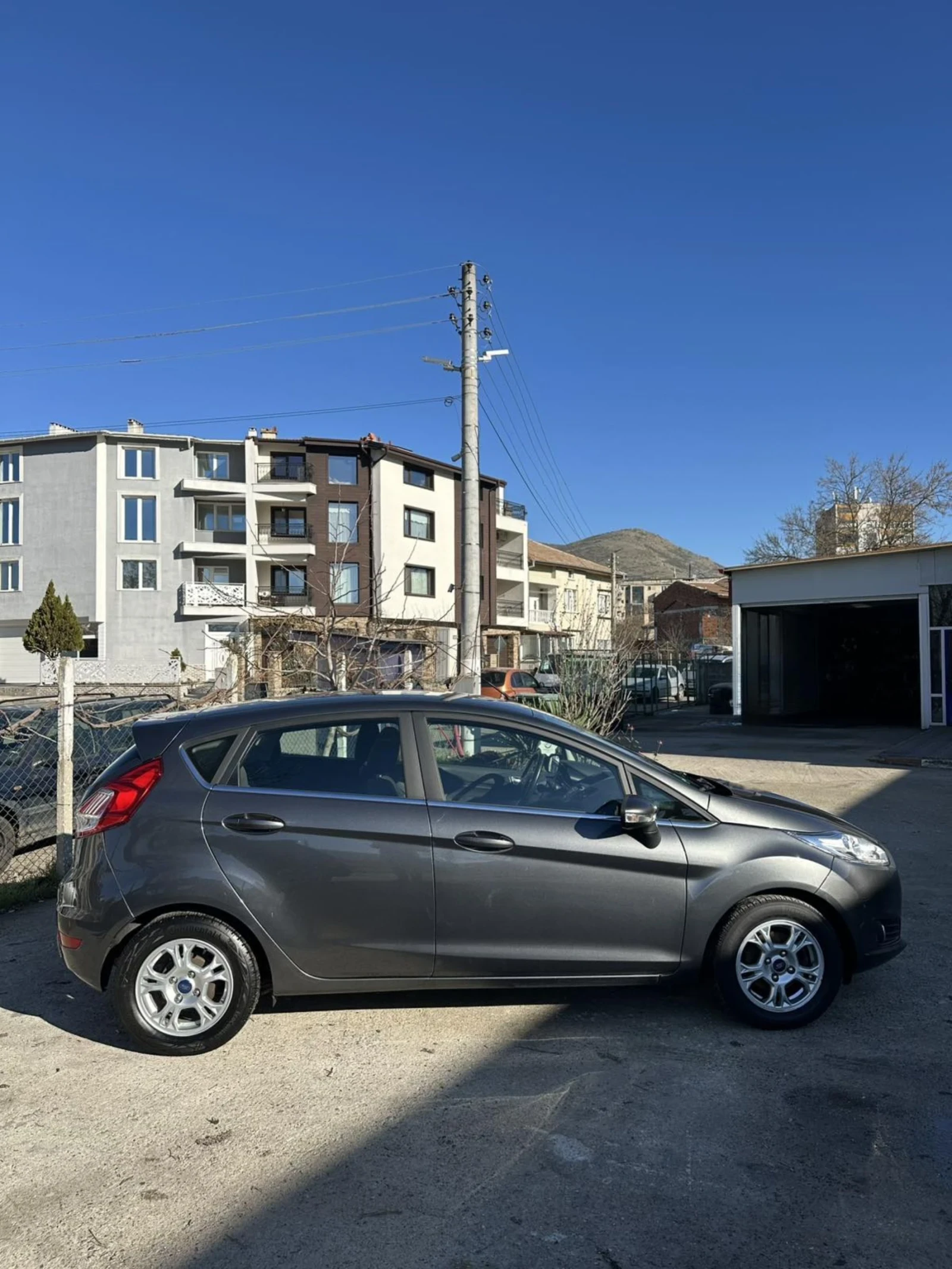 Ford Fiesta, снимка 4 - Автомобили и джипове - 54031253