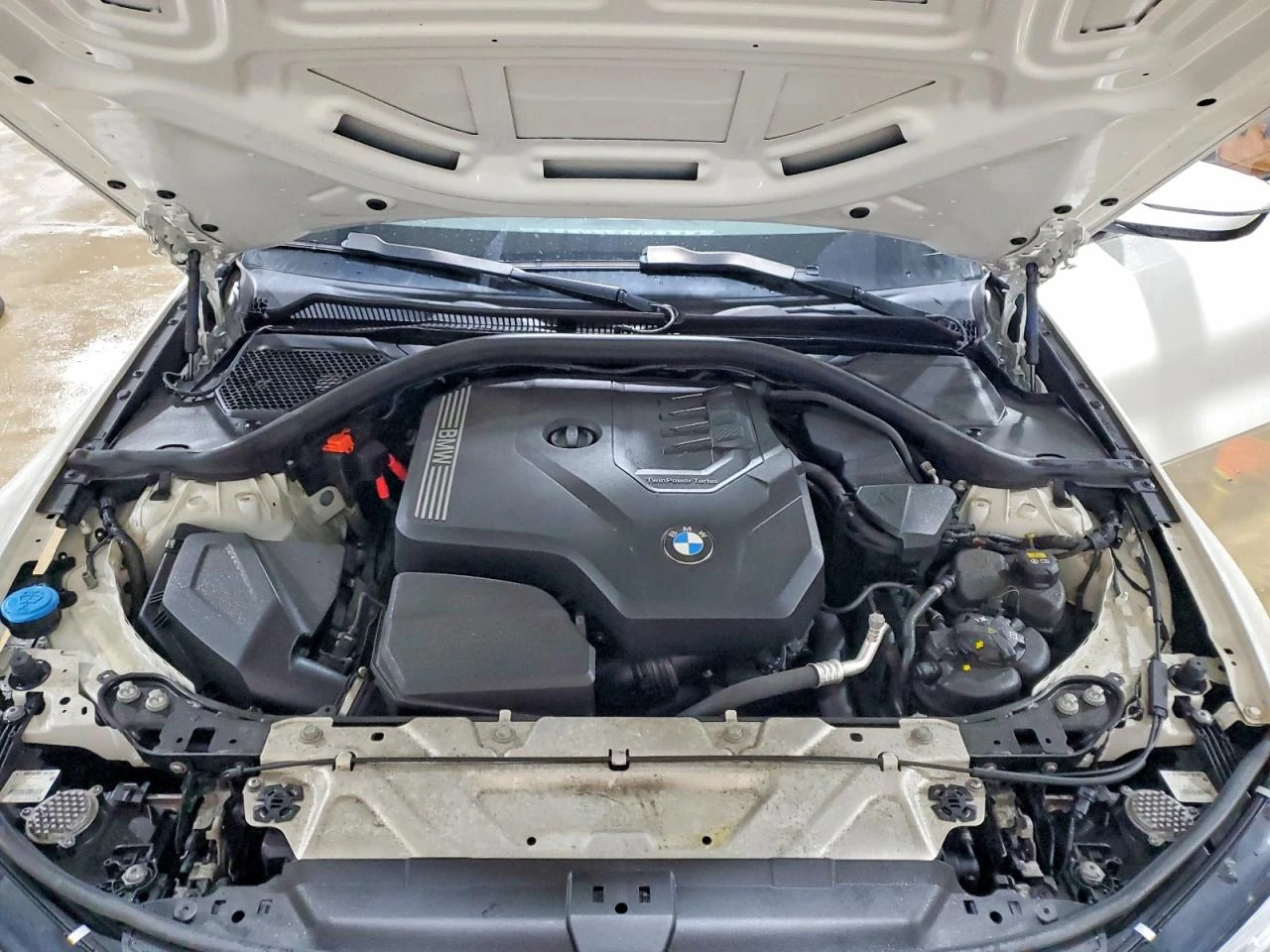 BMW 330 2.0l Xi, снимка 11 - Автомобили и джипове - 54094701