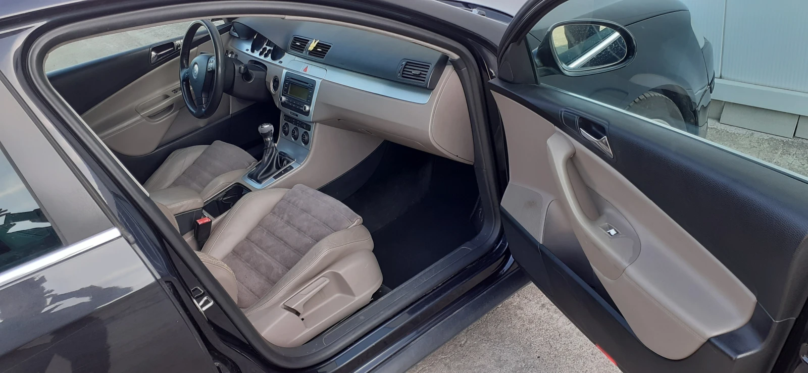 VW Passat 2.0TD 4MOTION, снимка 10 - Автомобили и джипове - 54412594