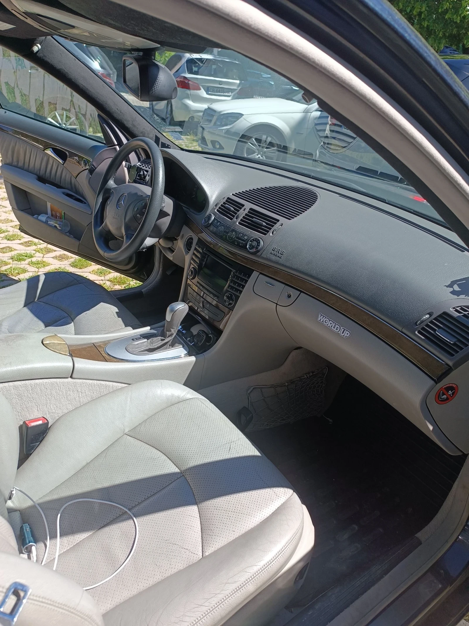 Mercedes-Benz E 270, снимка 4 - Автомобили и джипове - 54985007