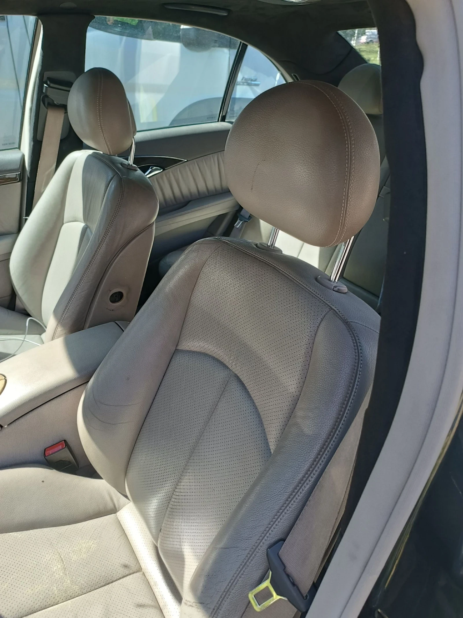 Mercedes-Benz E 270, снимка 2 - Автомобили и джипове - 54985007