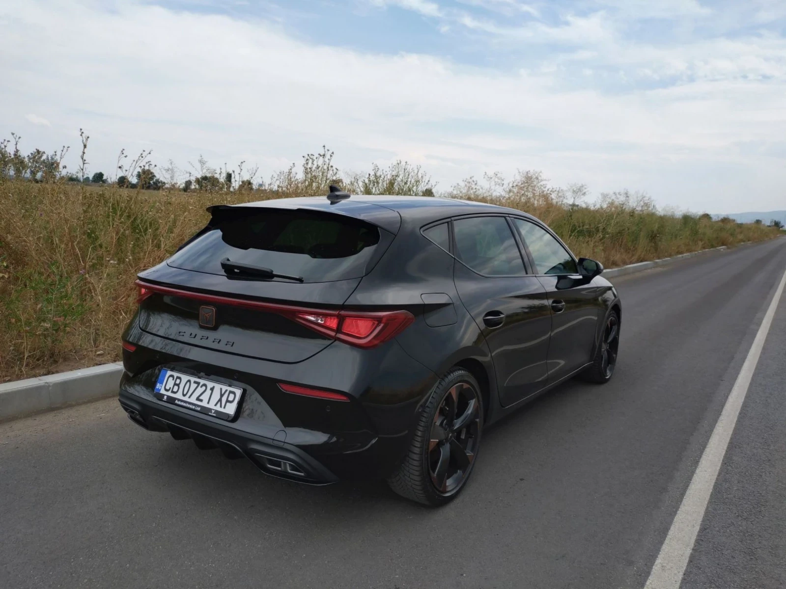 Cupra Leon  1.5 eTSI | КАТО НОВА |   Панорама | Гаранция, снимка 9 - Автомобили и джипове - 54722484