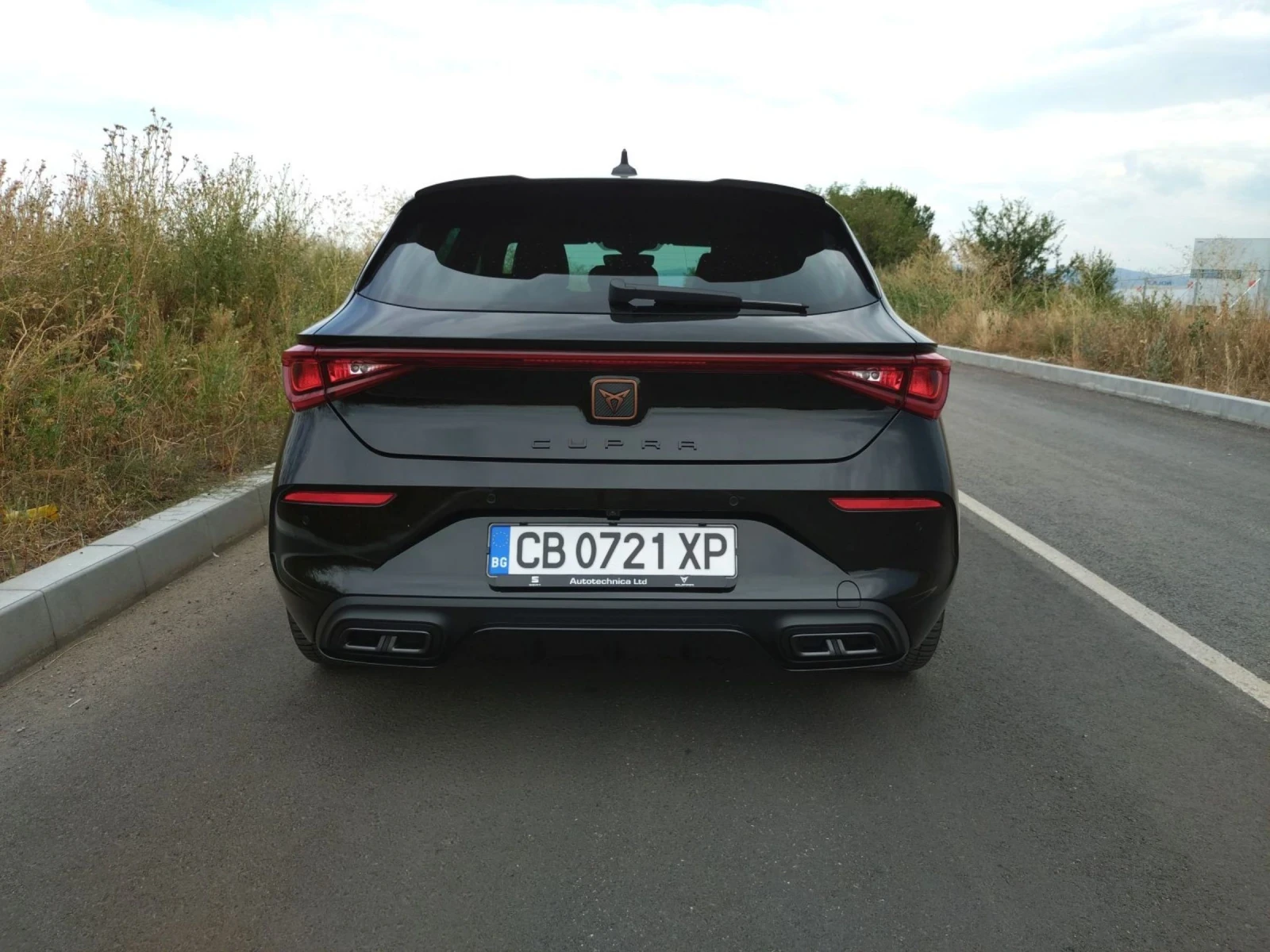 Cupra Leon  1.5 eTSI | КАТО НОВА |   Панорама | Гаранция, снимка 7 - Автомобили и джипове - 54722484